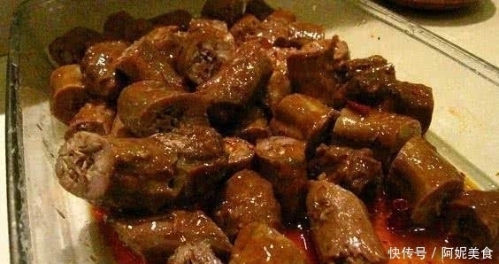 最毁女孩形象的4种食物,鸭脖子,第一个只敢偷偷吃!