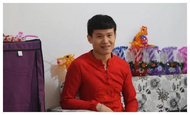 美好的时光!28岁小伙爱上65岁大妈向其求婚,大妈欣然应允:我还要给他生孩子