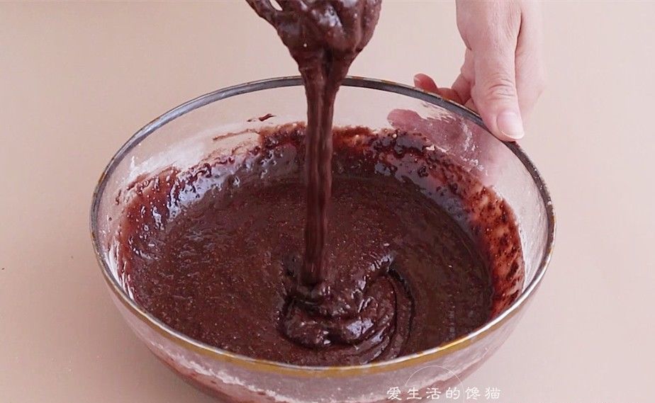 好吃不腻的布朗尼蛋糕,做法原来这么简单,拌一拌就能烤,太香了