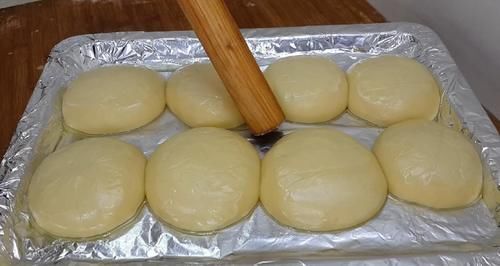 馒头不要蒸着吃了，掌握正确做法，老人孩子都爱吃，真的太好吃了