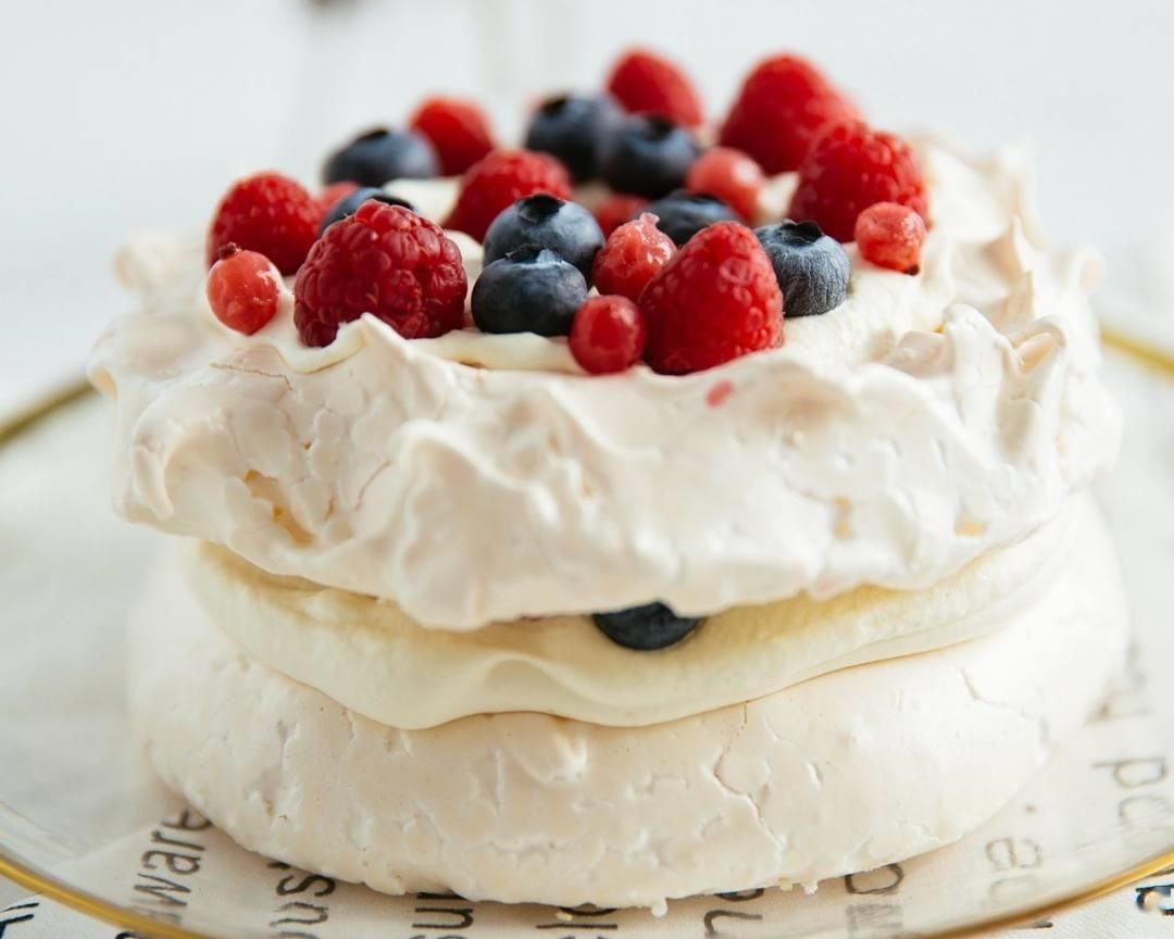 奶油|新西兰国宝级甜品—帕夫洛娃蛋糕,口感绝佳的酥奶油蛋糕