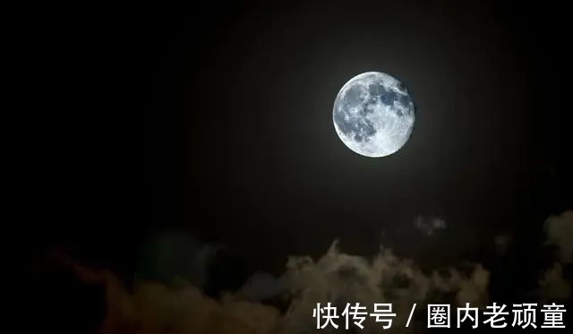 巨蟹座的性格特点深度分析,升蟹、月蟹和日蟹的差别很大!