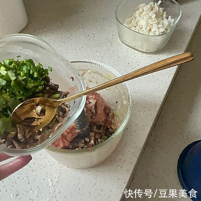 ｜丸子汤|好吃的口感脆脆惊喜的｜丸子汤，是不是很有食欲呀