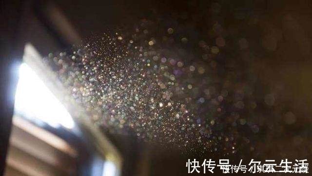 门窗关好且不住人的房子,为什么会有许多灰尘?灰尘从何而来?