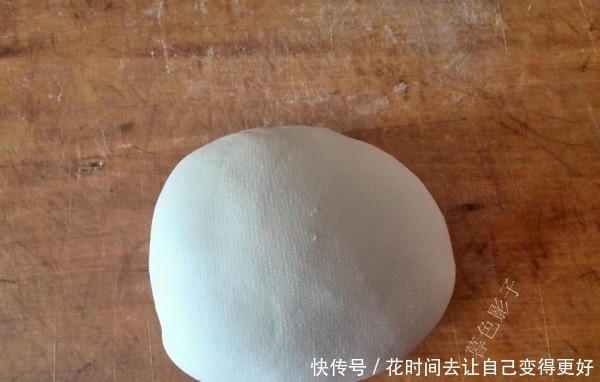  婆婆露一手，过年的小零食，酥脆又可口，这么简单，1看就会了