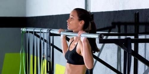 背部|做引体向上很困难?是因为你没掌握技巧,教你如何攻克它!