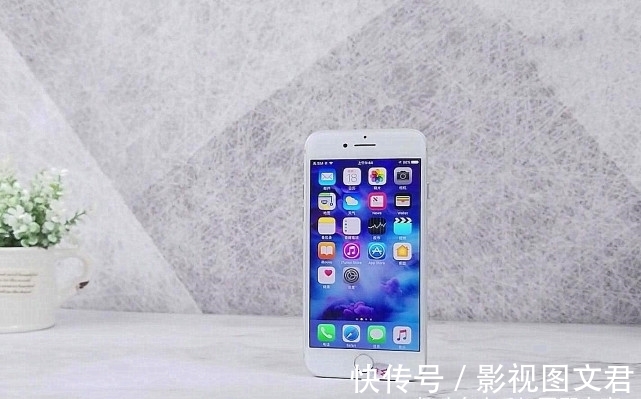 全面屏|从32G的iPhone7换到128G的iPhone12是什么感受？