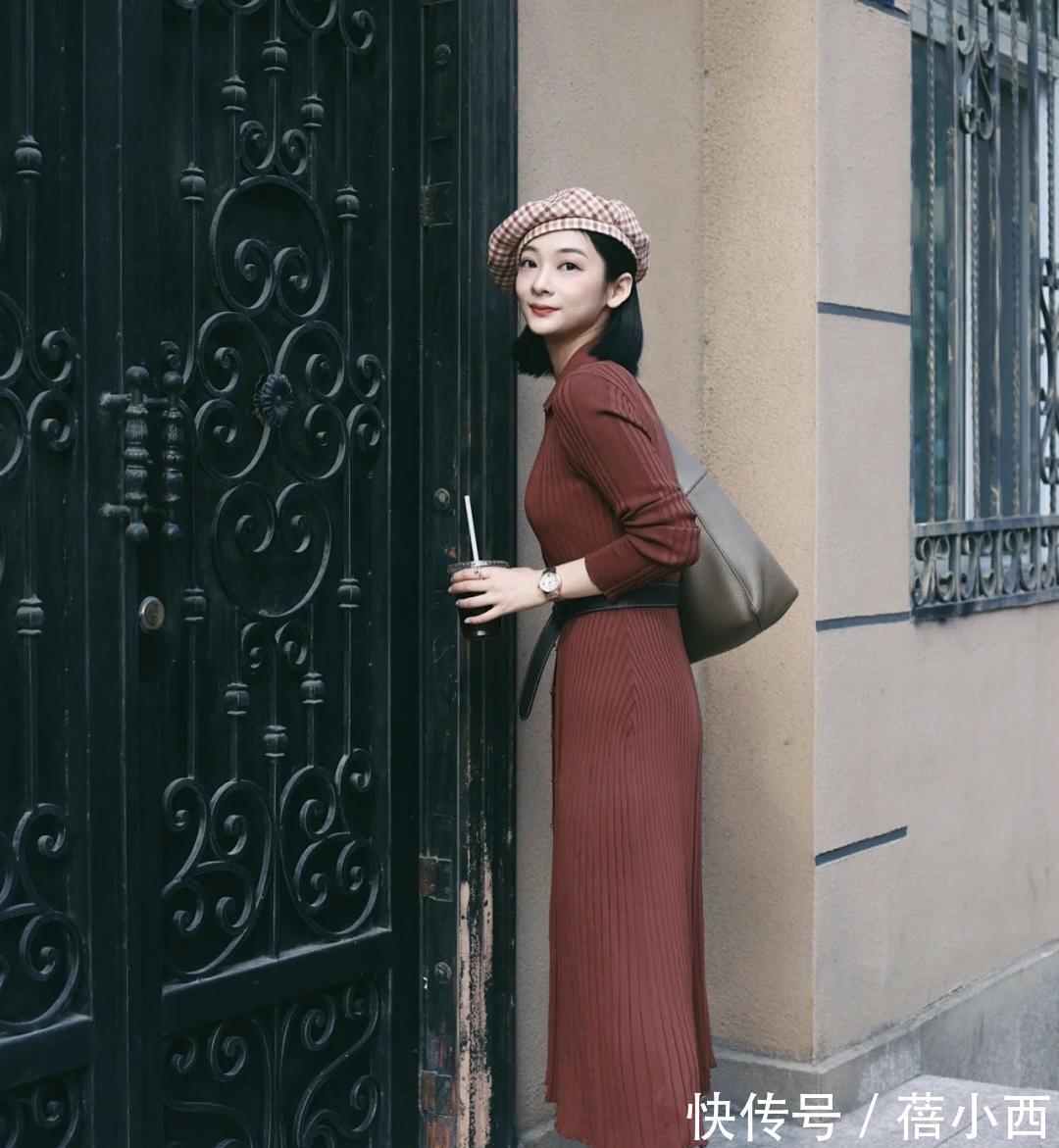 针织连衣裙|30岁的女人冬天怎样穿才优雅?首选“针织连衣裙”,高级感满满