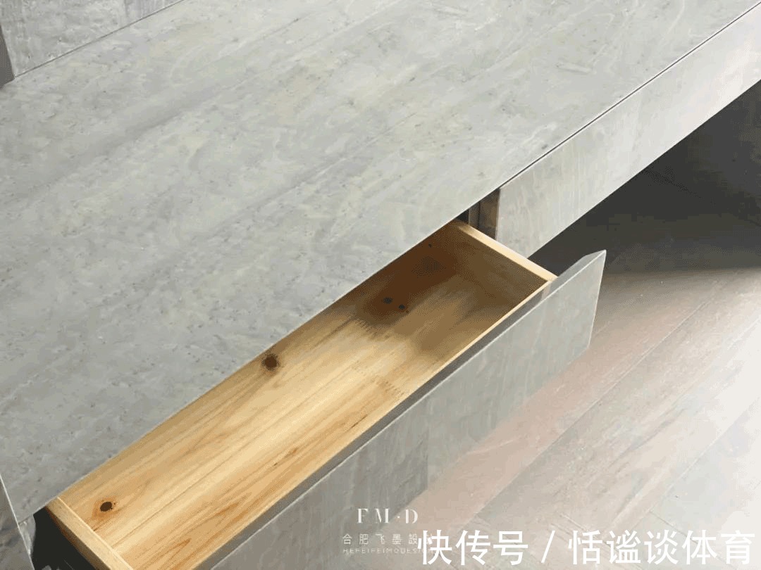 衣柜|卧室装2面衣柜打造3㎡大衣帽间,预留80公分隔出梳妆区,太巧妙了