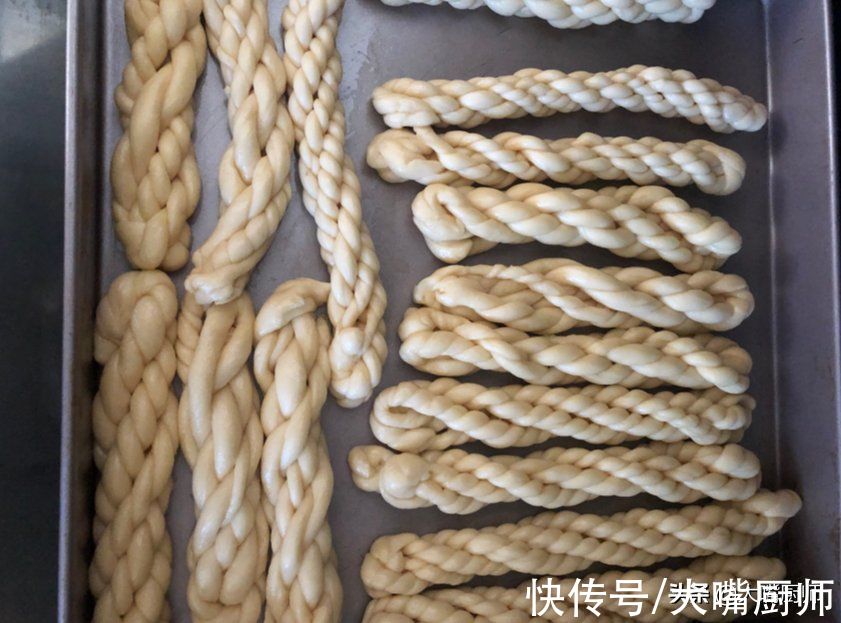 好吃|奶奶炸麻叶、麻花的老手艺,配方用了几十年,营养好吃,建议收藏