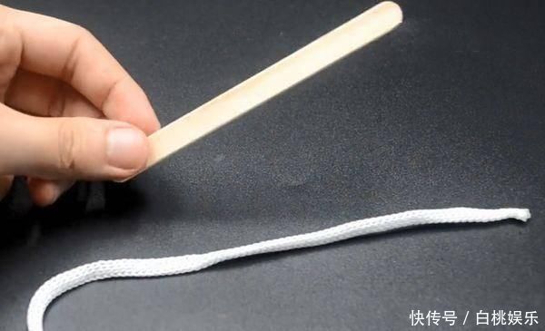 冰棍棒|吃剩的冰棍棒一根都别扔，上面粘一根绳子太厉害了，学会受用一生