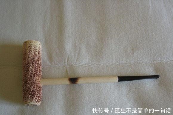 抽烟斗的人|麦克阿瑟一生为啥专爱抽玉米芯烟斗有学问