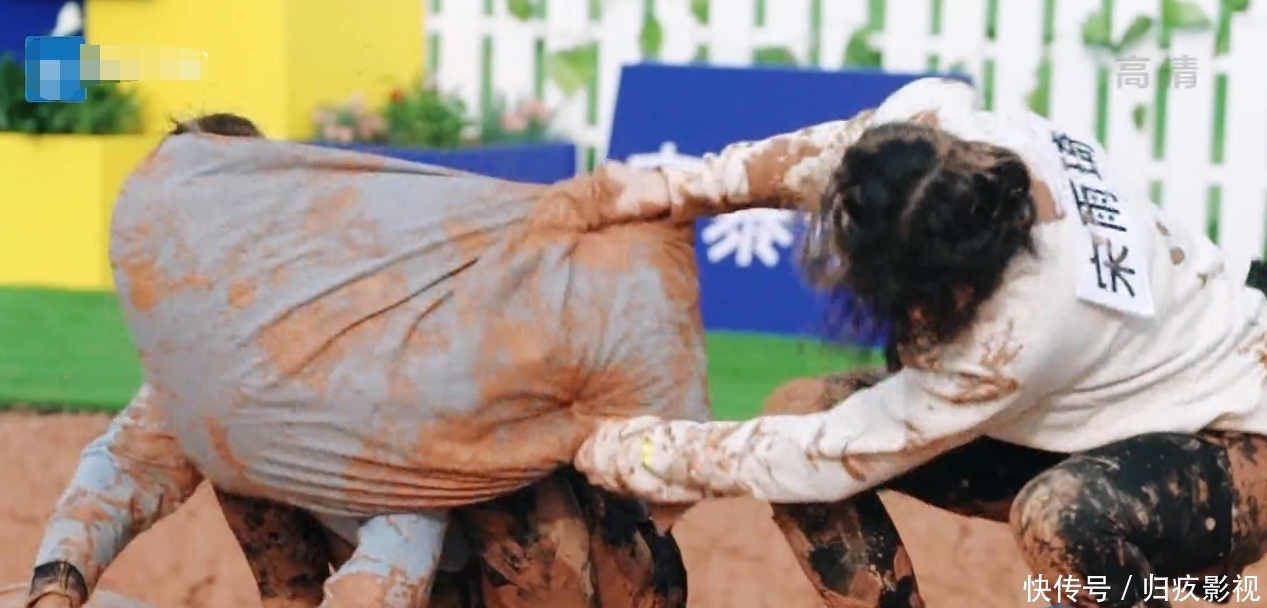 黄旭熙 本期《跑男》宋雨琦回归成唯一看点,却遭baby粉丝炮轰,游戏无聊