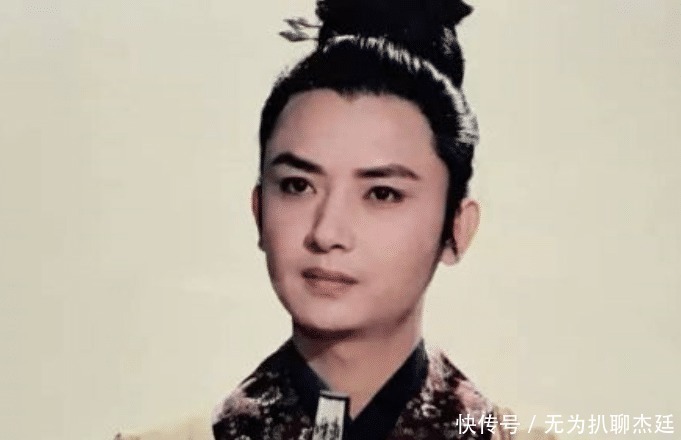 真正的朋友@北静王随手送了宝玉一件蓑衣,宝玉却不知这是贾府灭亡的祸源