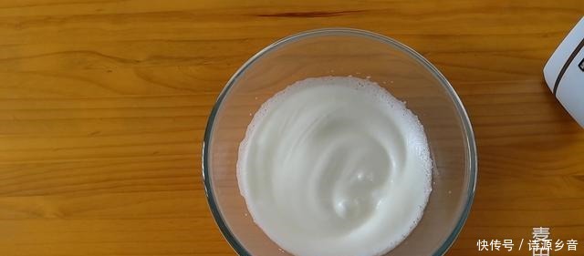 一起来做抹茶蛋糕卷吧，漂亮毛巾面，一卷就成功