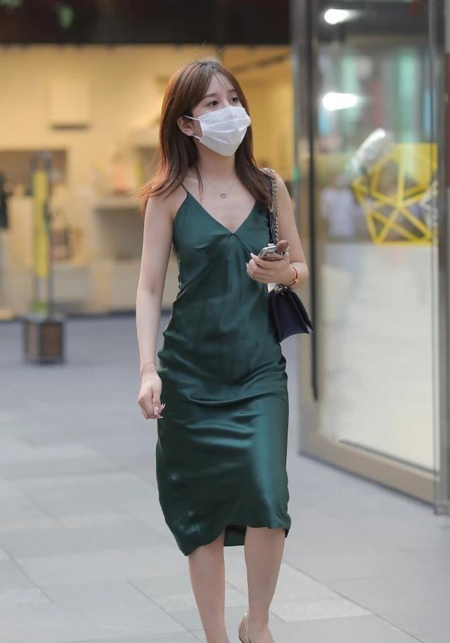 搭配 微胖美女穿得“精致”,却毁在了一双鞋子上
