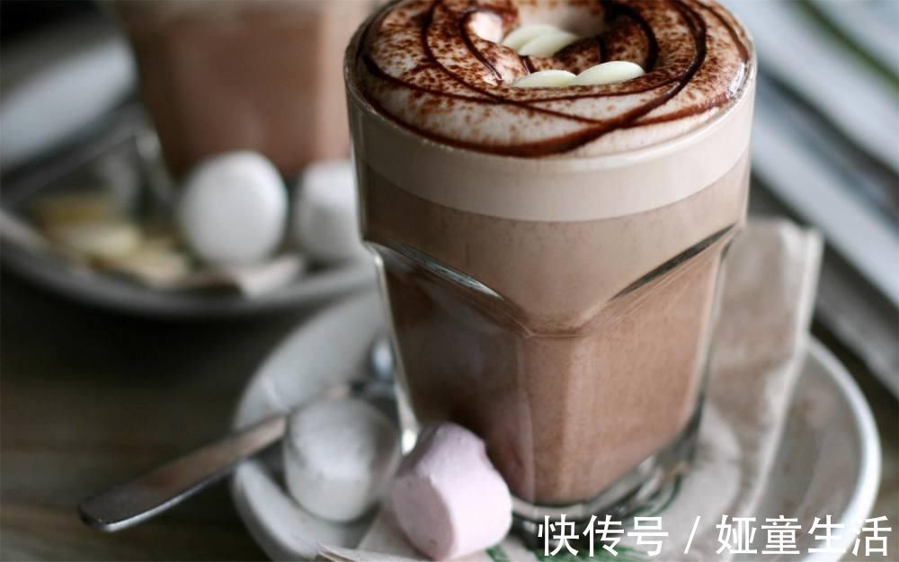 热量|减肥圈公认的4大“发胖”零食,越吃越容易长膘,戒掉一个也很好