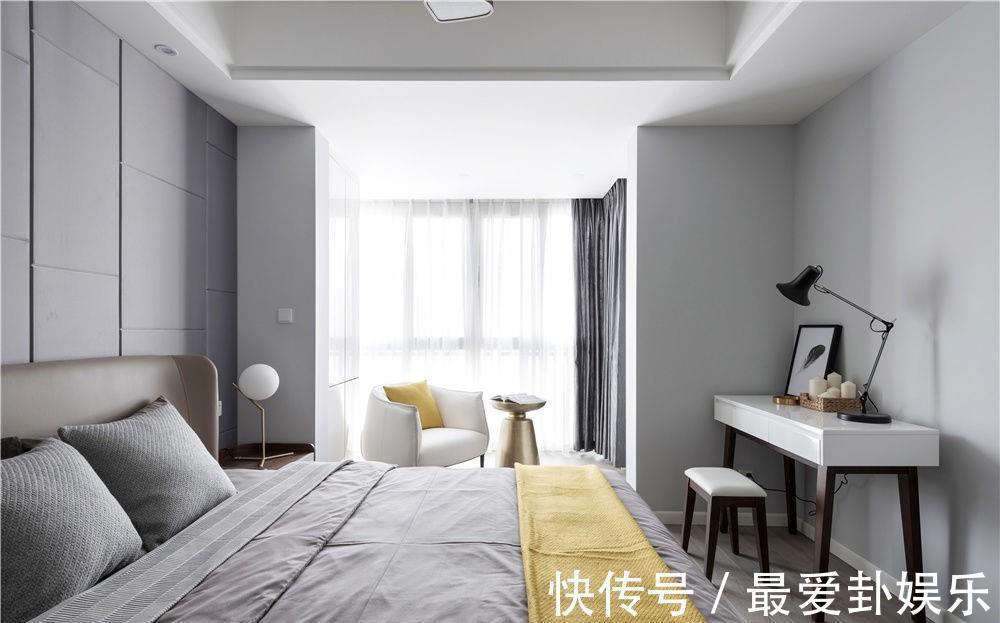 黑白灰|经典的黑白灰作为主色调,加入一些柔和的元素,打造舒适的四居室