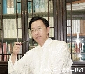 一语|硬笔书法第一人庞中华为何跌落神坛？田蕴章的评价一语道破