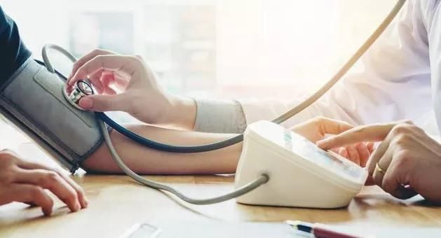 高血压|高血压别老吃药，这种不起眼的植物，吃一个降一个，血压高的快存