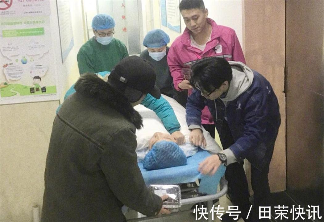 一声响|35岁产妇生下男婴,砰的一声响过后,从产房推出来的却不是产妇