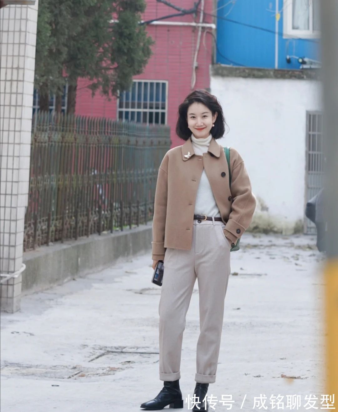 九分裤|“直筒裤+短靴”最适合四五十岁的女人,保暖时尚还减龄,超有范