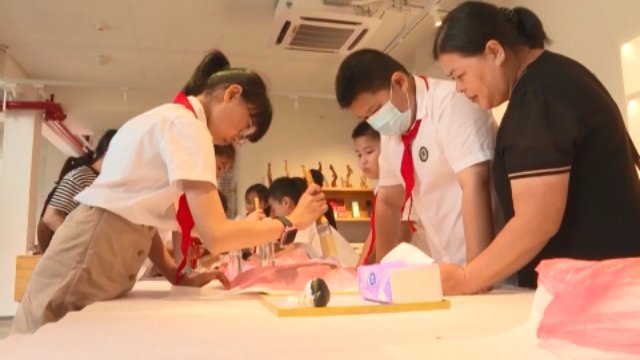 非物质文化遗产！传承文明的薪火，感受非遗魅力！传统工艺拓片体验活动进行中