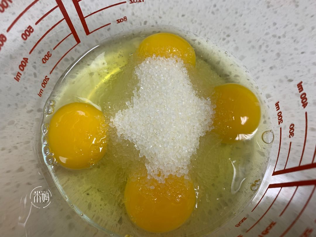 黄油|柠檬别再泡水喝了，用来做蛋糕，清新柔软又细腻，比戚风蛋糕好吃