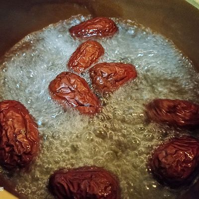 木瓜红枣炖牛奶|木瓜红枣炖牛奶