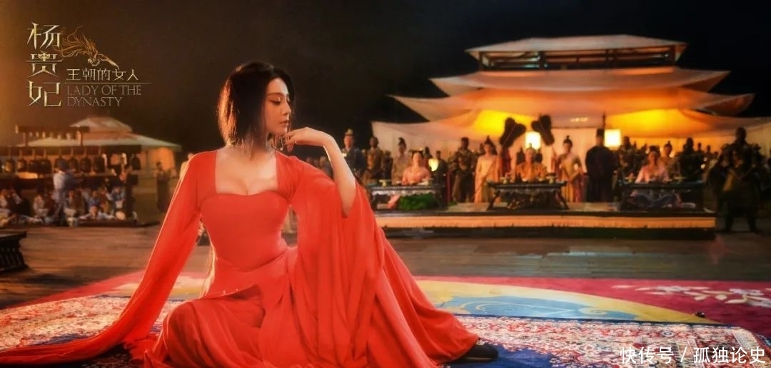 杨玉环|李白最肉麻的一首诗,全篇把杨贵妃吹上了天,却成就一对千古名句!