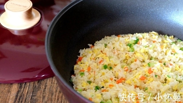 炒饭|蛋炒饭简单易做人人爱，先炒蛋再放饭，色彩丰富颗粒分明，好吃！