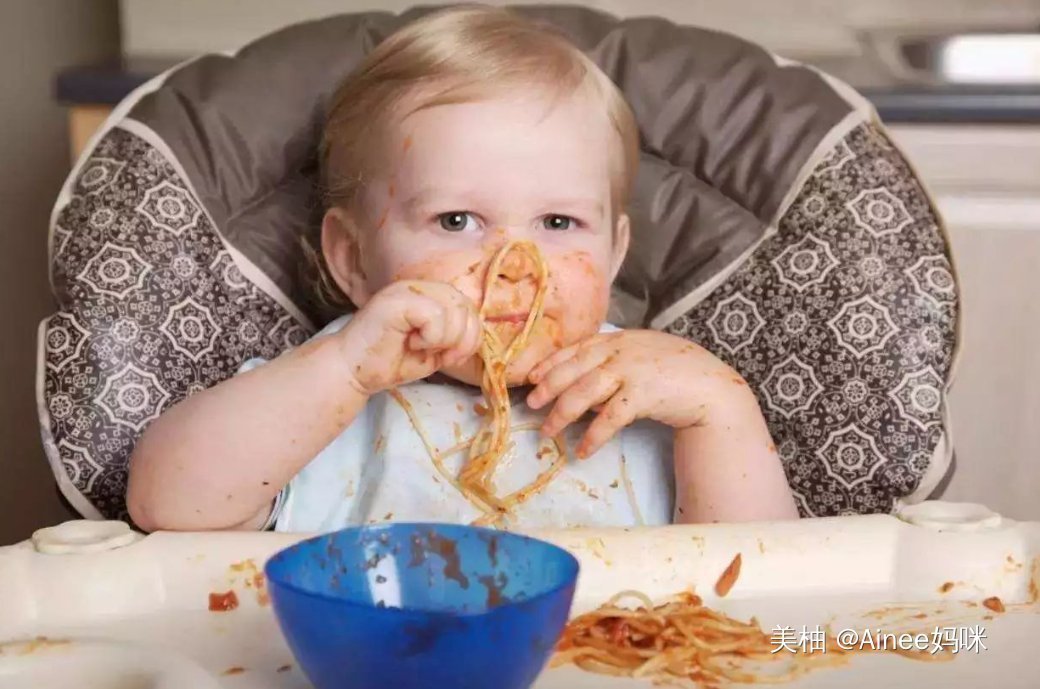 欣欣|想让宝宝顺利接受辅食?除了米粉选择正确以外,喂养方式也很关键