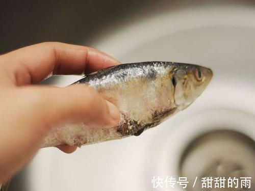 每月给婆婆2000，却给我煮面吃，给阿姨400婆婆这样说，我气笑了