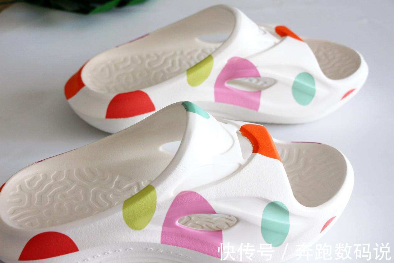 咕咚 缓震Q弹,运动恢复必不可少:咕咚运动恢复拖鞋