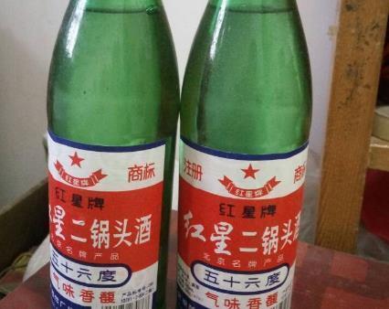 性价比|超市不起眼的4种白酒,虽价格便宜,包装简陋,其实都是纯粮好酒