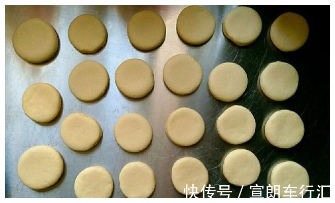 山药饼|2分钟学会山药新做法,不加水不放油,香甜又喧软,比蛋糕还好吃