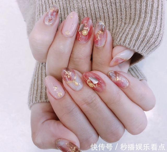 浪漫|浪漫的樱花季到了,赶快来跟女神们,get浪漫的仙女美甲吧