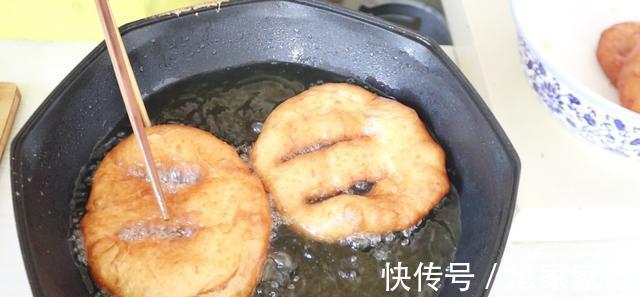 配方|我家祖传三代做油饼配方,好吃又松软,放半个月都不硬,太香了