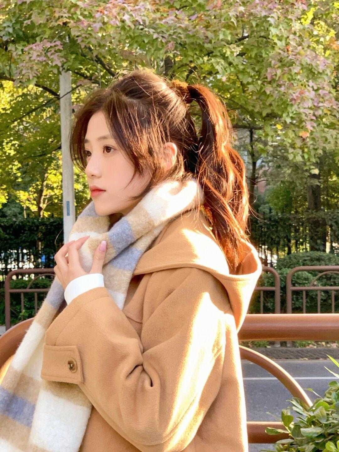 版型 除了羽绒服,这几件衣服才是微胖女孩的福利,温暖有气质