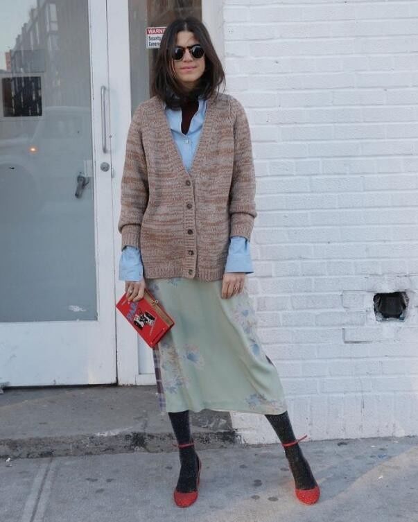 博主|ins高人气时装博主 把艳丽和简单都穿的很有趣