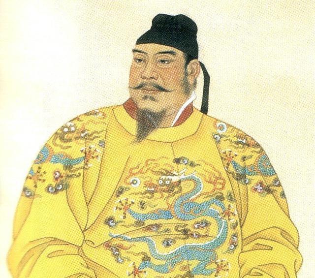 穿着|清朝灭亡107年了，此国却坚持使用清朝国旗，国王还穿着清朝长袍