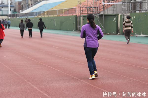 睡眠时间|3个习惯是孩子发育的“绊脚石”,62岁院士长高难,让孩子戒掉