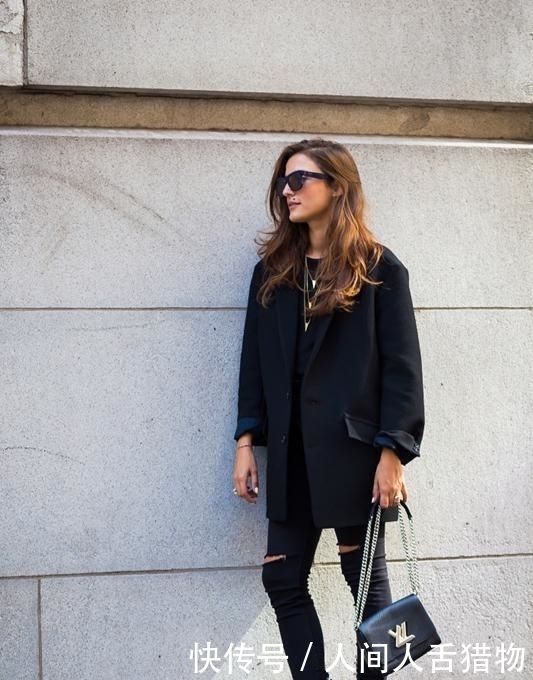 阔腿裤失宠了，今年流行“裤子+短靴”，配大衣、外套都有范儿