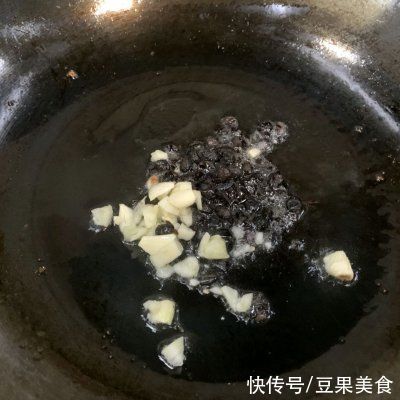 豆豉|超级下饭的糖醋虎皮青椒这么做，吃前一定备足饭