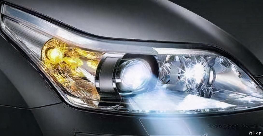 氙气灯|车子原厂灯是卤素的，最近想把大灯换了，是换氙气灯还是led灯？