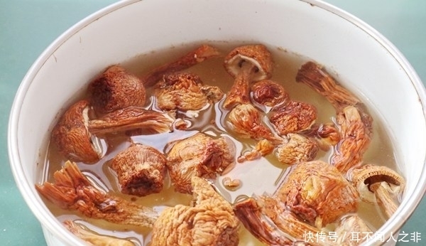 2月多喝这汤，滋阴润肺止咳化痰，增强免疫力，大人小孩都爱喝