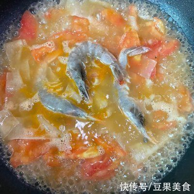 鲜虾|史上最好吃的快手鲜虾馄饨皮面片汤做法