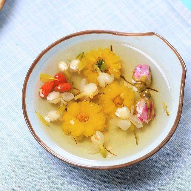 预防|糖尿病四个征兆你中几个6种天然降糖食物,坚持吃,预防糖尿病