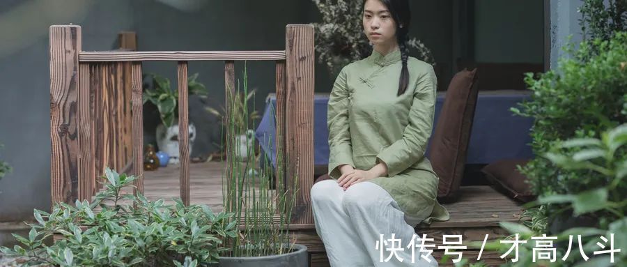 李清照$12首唯美宋词,最后一句是神来之笔,惊艳千年!