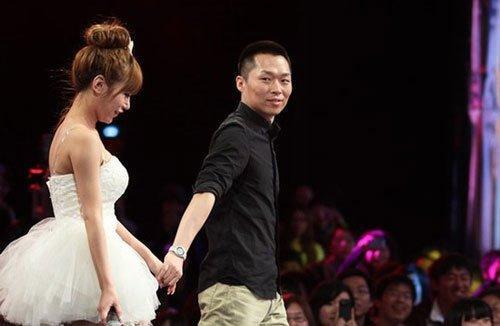 扬言“宁愿坐在宝马哭”的拜金女马诺,11年过去,现在她笑了吗